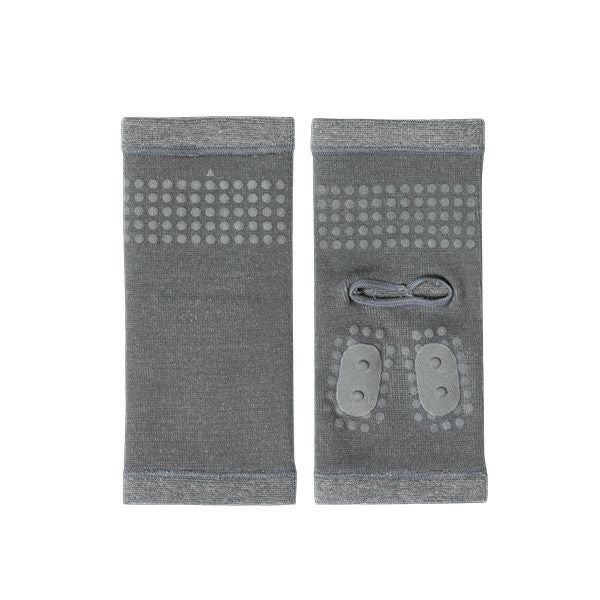 チャコールグレー